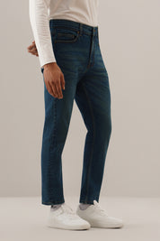 Straight fit