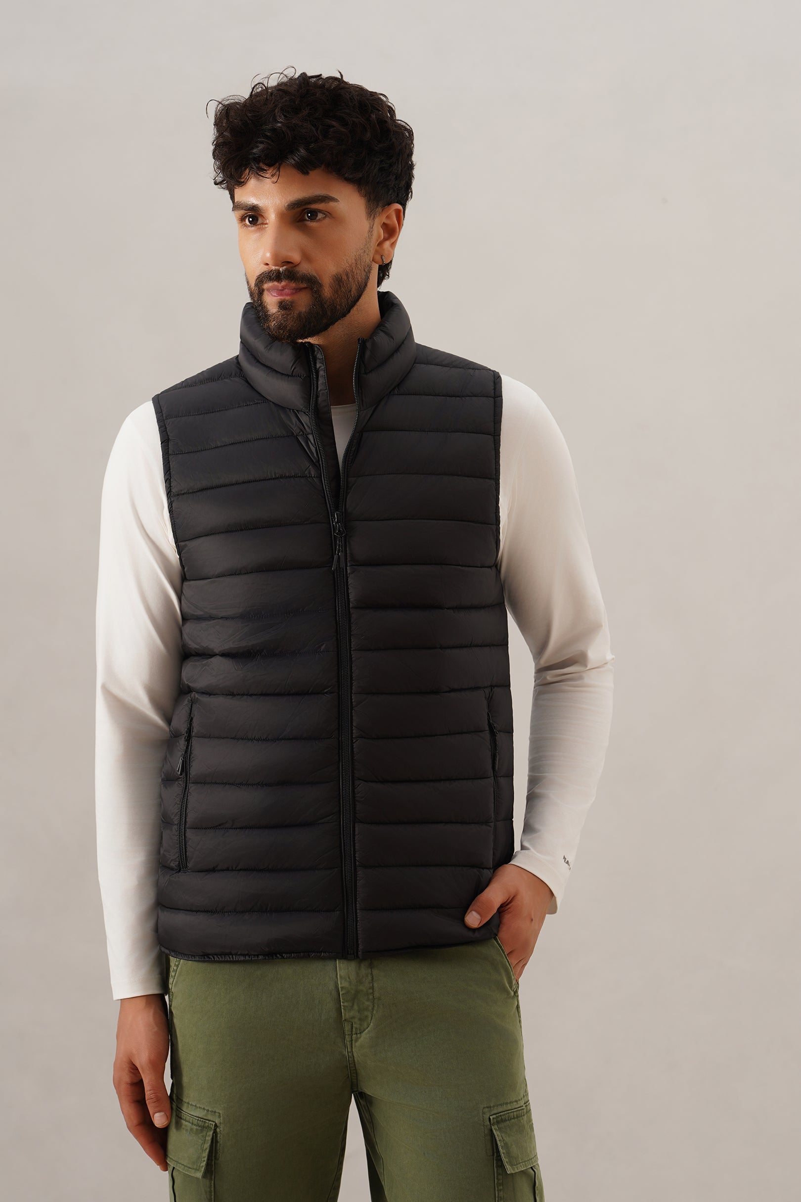 Gilet Sleevless nylon jacket – Pearl - Main Image