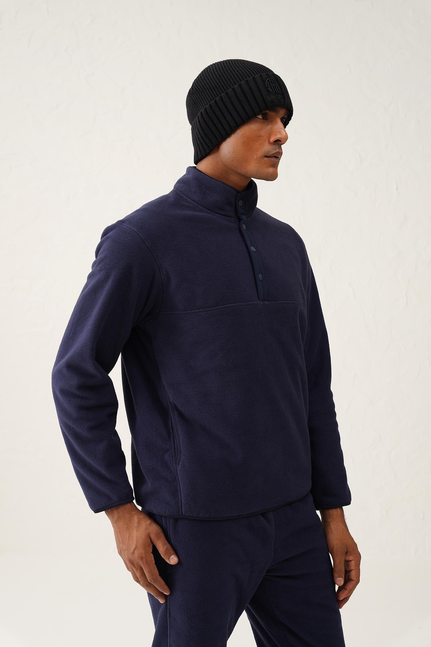 Basic Fleece Pullover