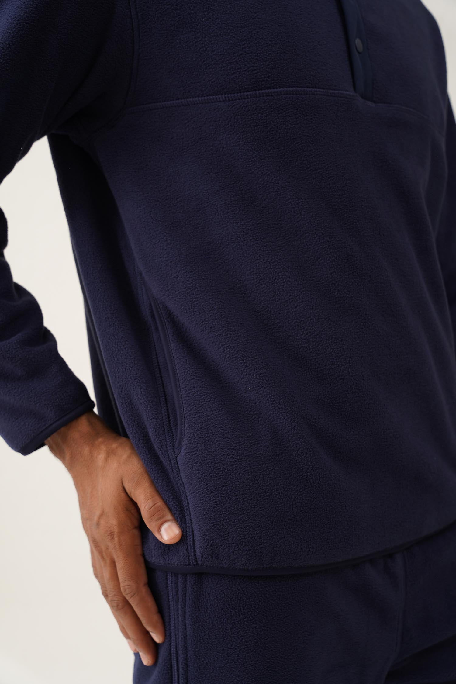 Basic Fleece Pullover