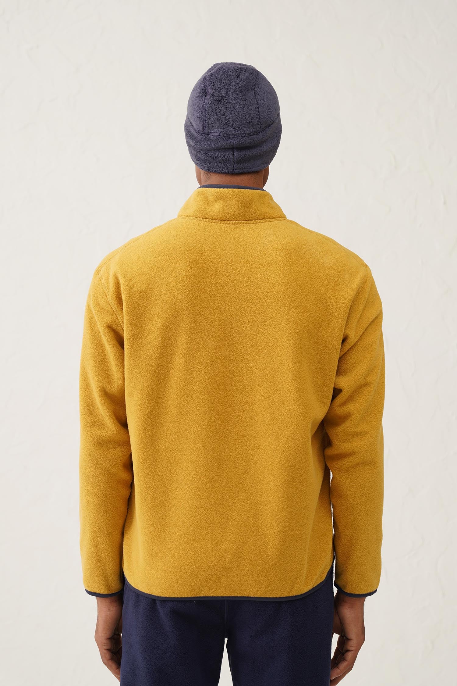 Basic Fleece Pullover