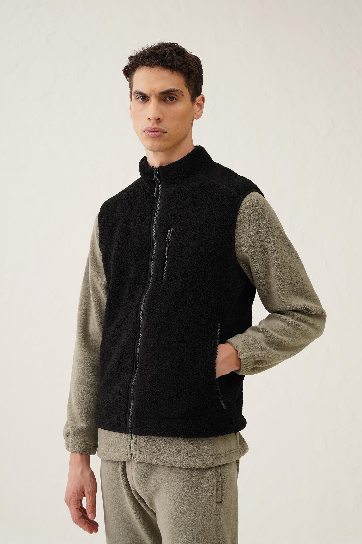 Bonded Sherpa Gilet