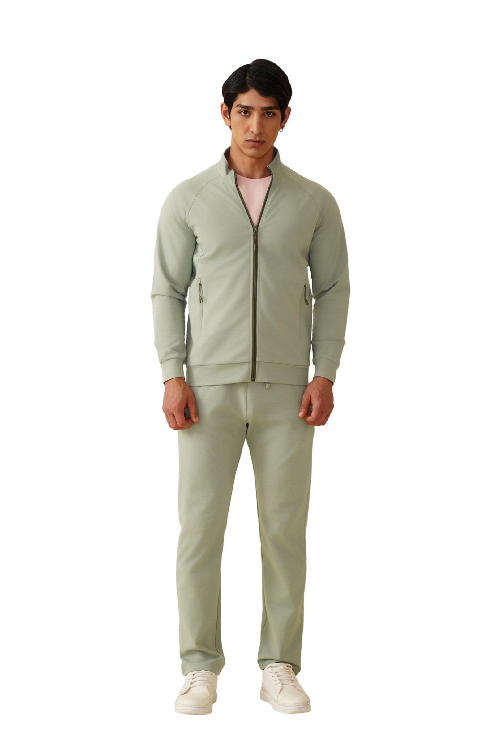 All-Weather Zipper – Adaptive Comfort for Every Climate
