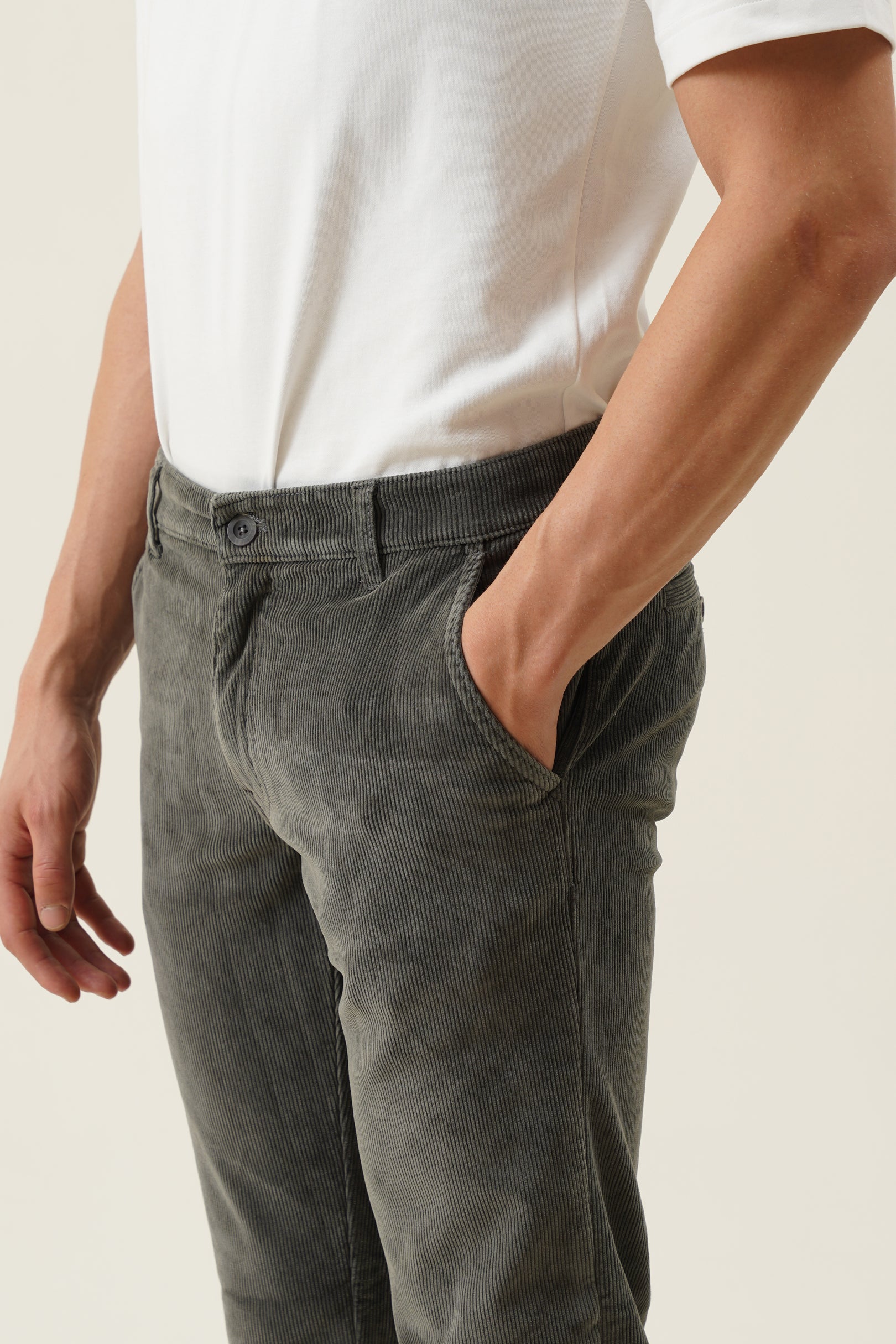 Fleece Corduroy Cross Pocket